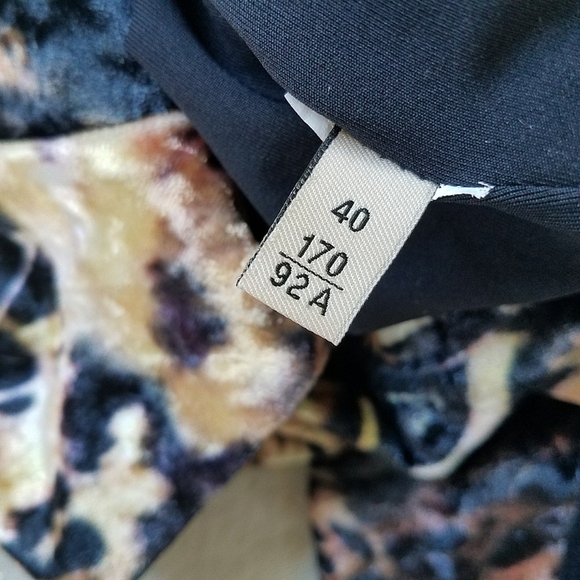 Roberto Cavalli Velvet Leopard Print Bodysuit - Picture 8 of 9